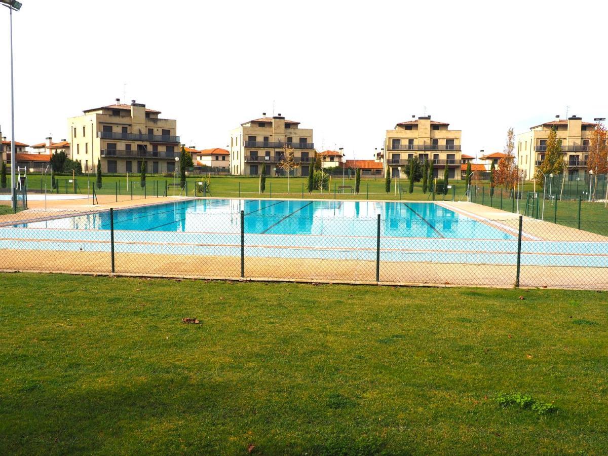 Apartamento Golf Buenas Vistas Cirueña Eksteriør bilde