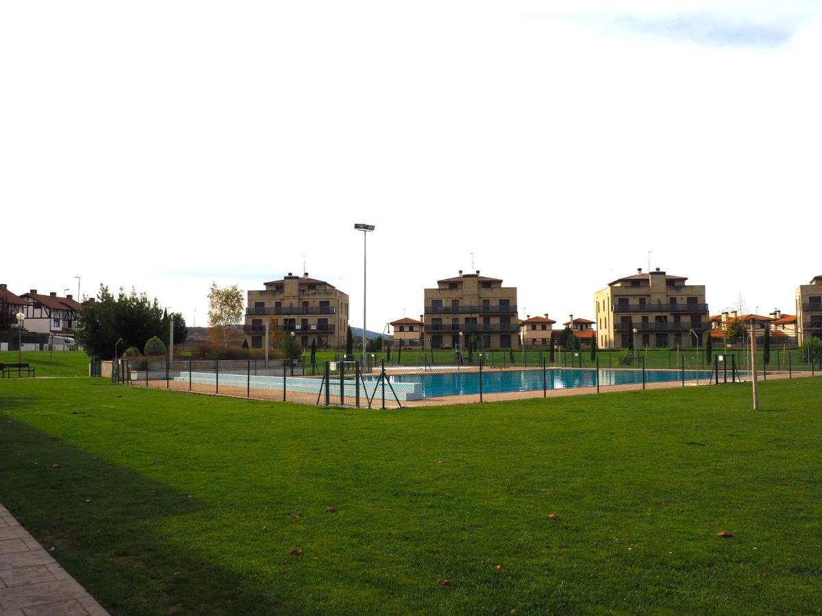 Apartamento Golf Buenas Vistas Cirueña Eksteriør bilde